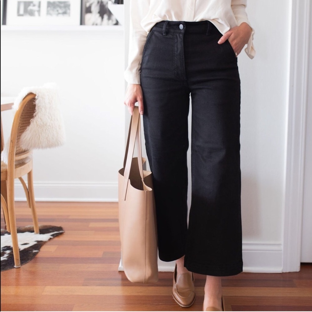 Everlane Wide Leg Crop Pant in Black - 00
